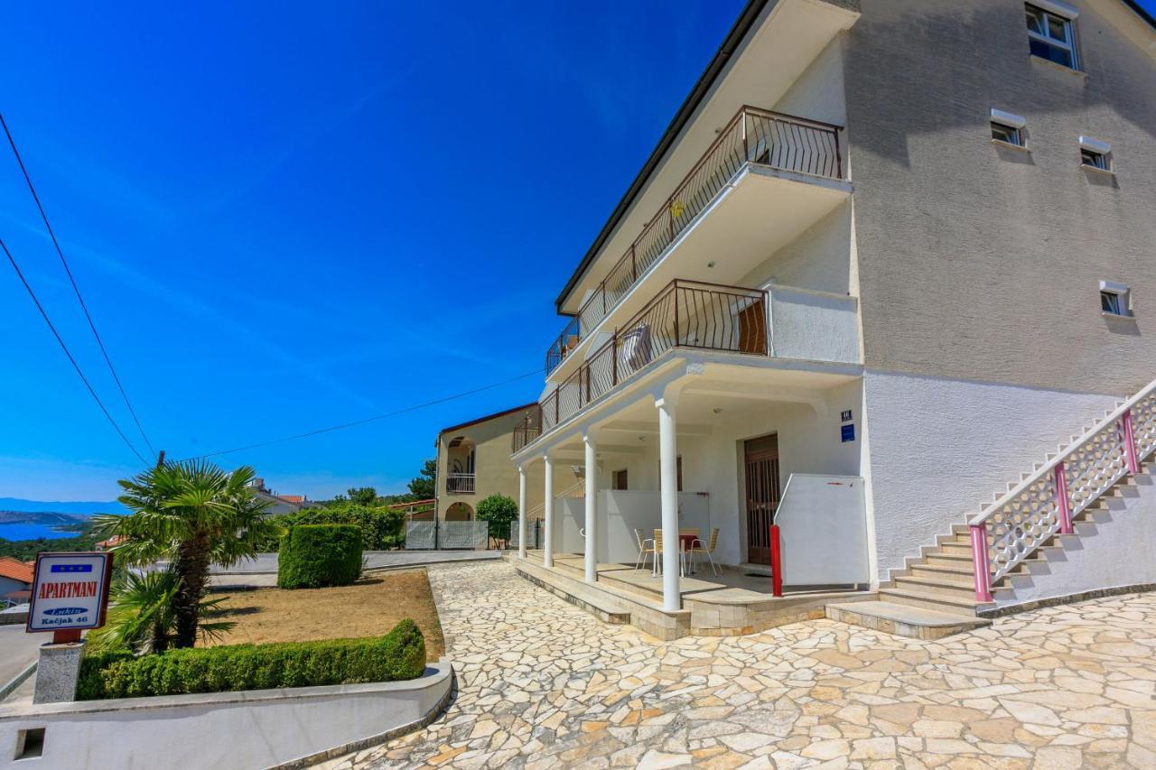 Apartments Laura 드라말리 외부 사진