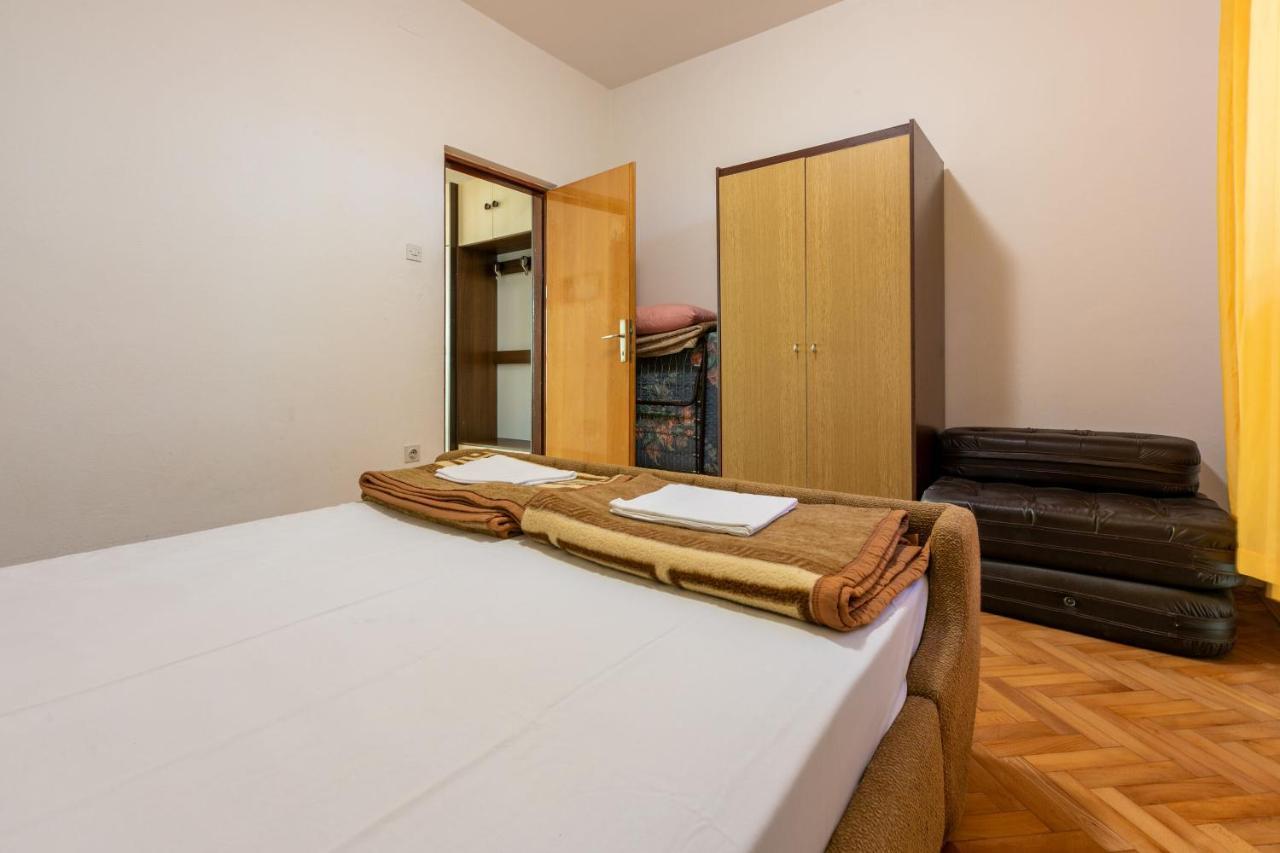 Apartments Laura 드라말리 외부 사진