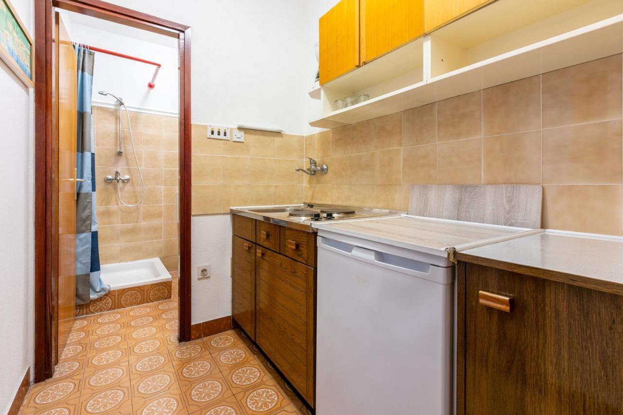 Apartments Laura 드라말리 외부 사진